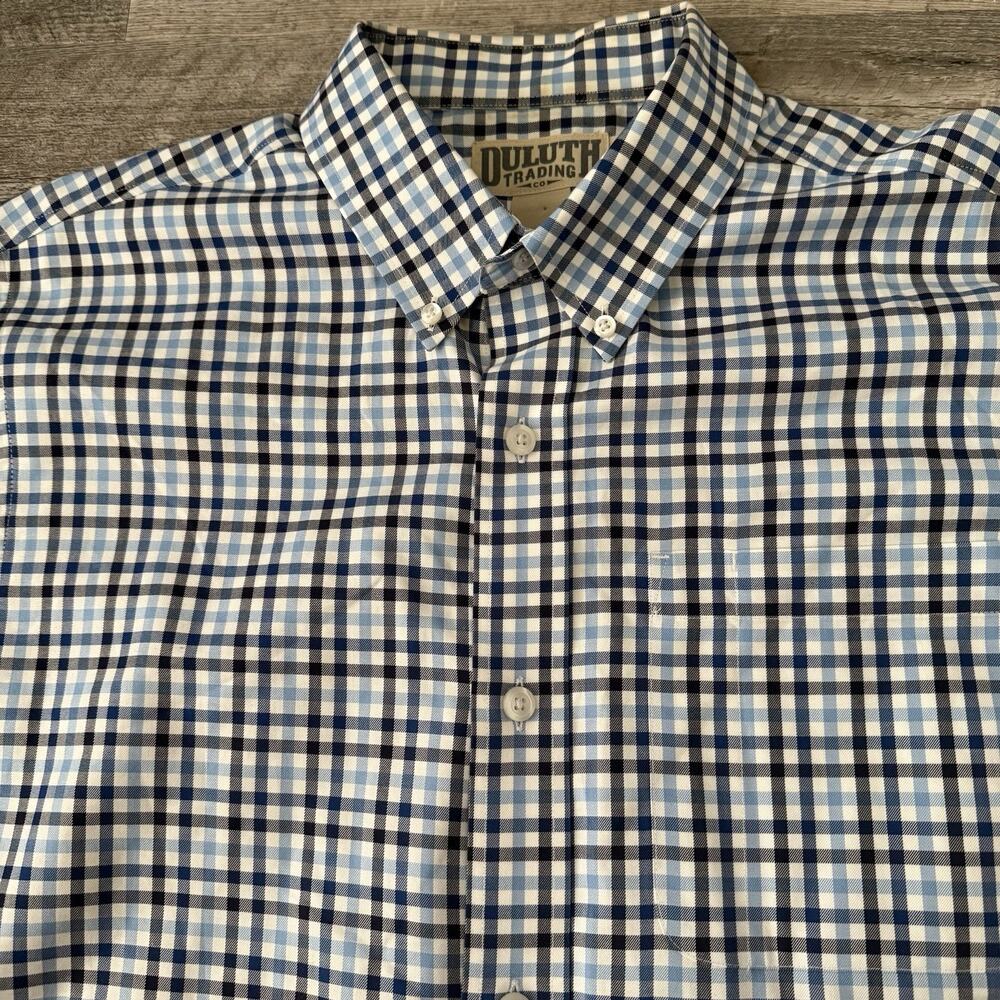Duluth Trading Shirt Mens Large Gingham Plaid Trim Fit Short Sleeve Pocket